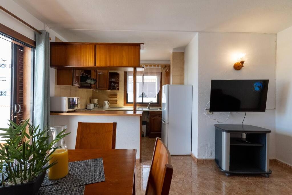 Apartamento Con 2 Terrazas En Los Cristianos Leilighet Los Cristianos  Eksteriør bilde